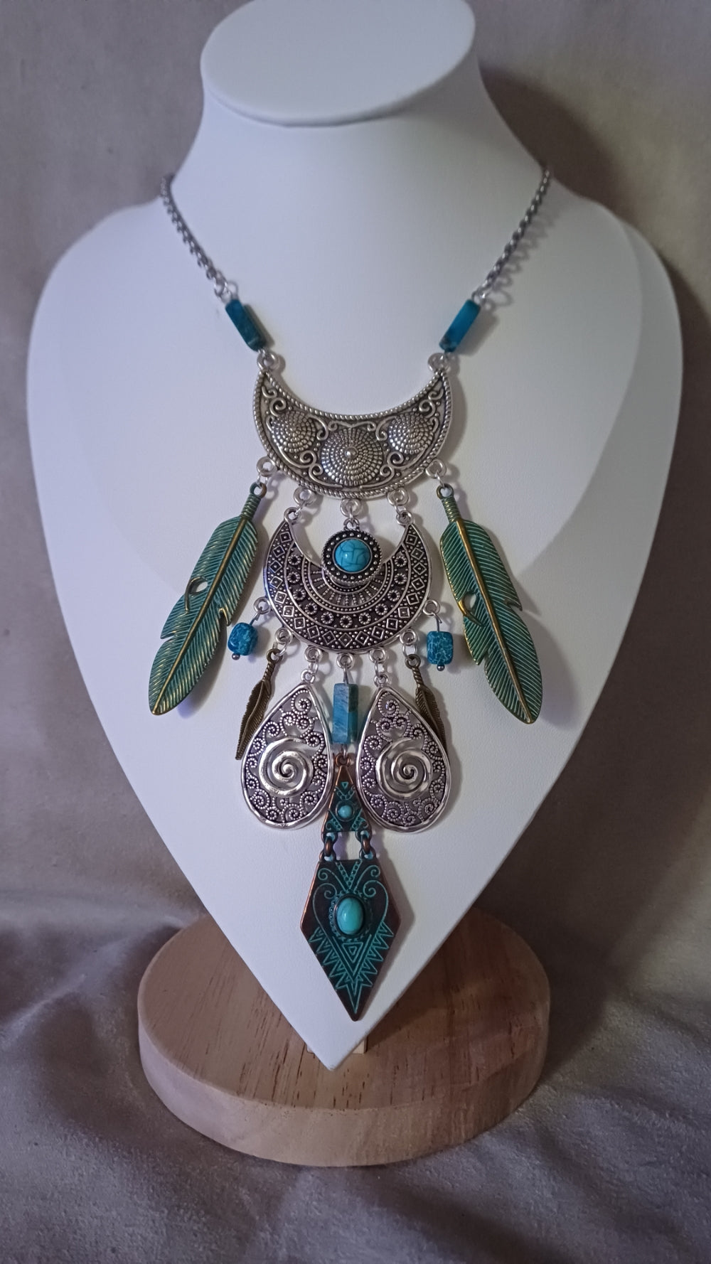 Collier plastron style ethnique