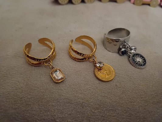 bague réglable dorée avec breloque pendentif